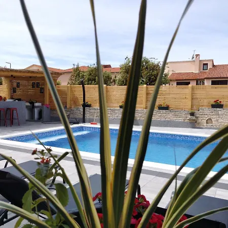 Apartment Brioni Sea,garden,poll View 2 2 80m2 Tiki Bar *