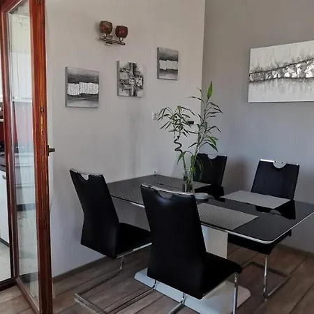 Daire Brioni Sea,garden,poll View 2 2 80m2 Tiki Bar *