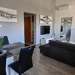 Apartamento Brioni Sea,garden,poll View 2 2 80m2 Tiki Bar